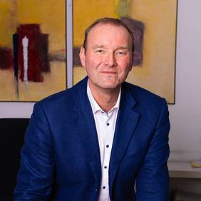 Dr. Erik R. Kroker, LL.M.